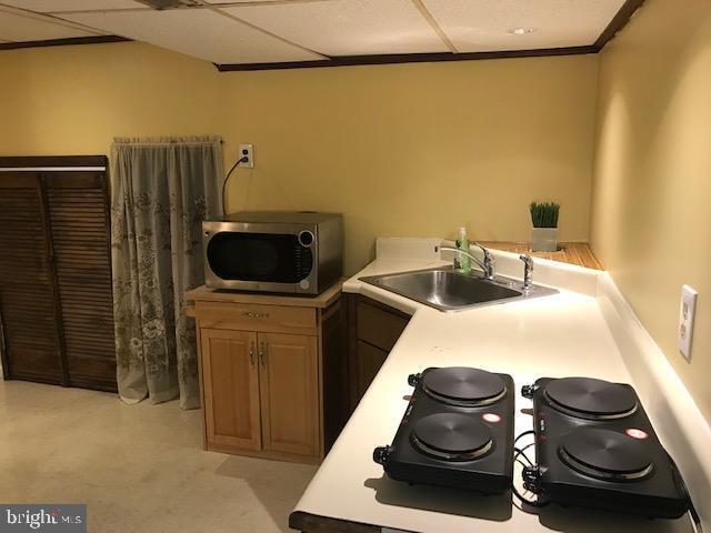 Building Photo - 5915 85th Ave