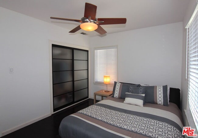 Building Photo - 8111 Westlawn Ave