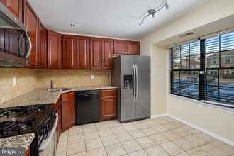 Building Photo - 51 Drewes Ct