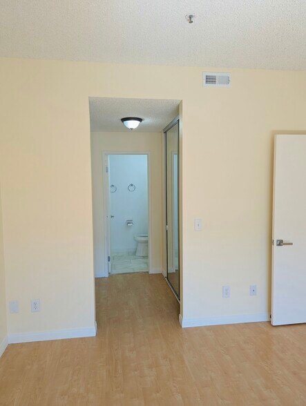Building Photo - 17722 Sergio Cir