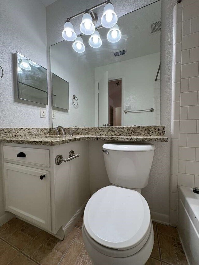 Building Photo - 4007 Issacks Way