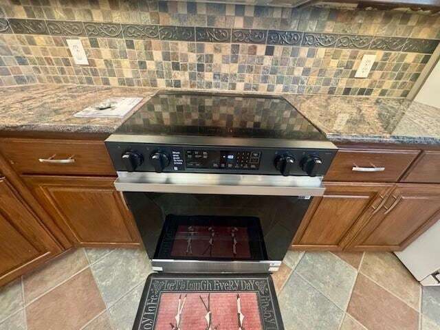 Building Photo - 407 Quick Silver