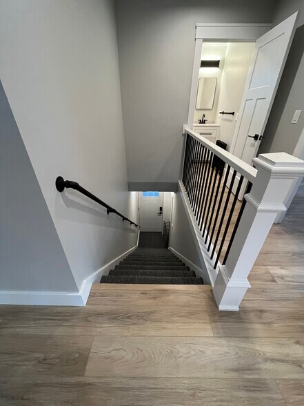 Building Photo - 39 Oxford St