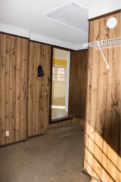 Building Photo - 712 14th St