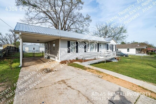Building Photo - 4304 6th St E