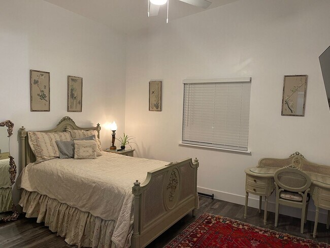 Building Photo - Custom Private Cottage near Arden Park