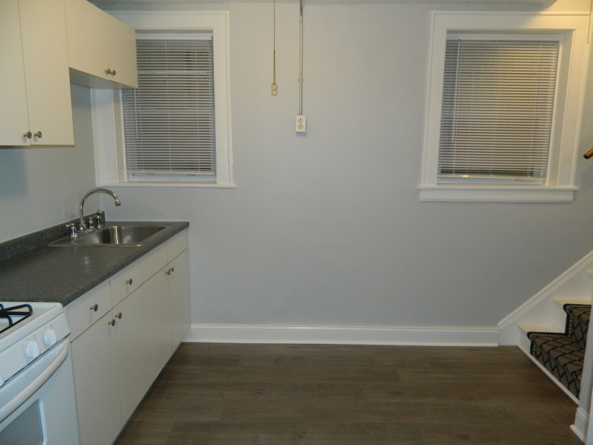 Kitchen - 2517 W Gunnison St