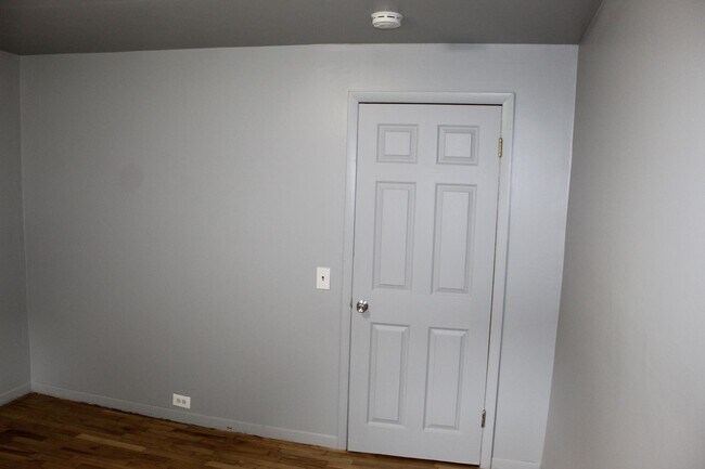 Building Photo - Available Now! Swartz Creek Schools!