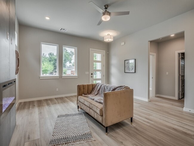 Building Photo - Spacious 4-Bedroom Home with Thoughtful De...