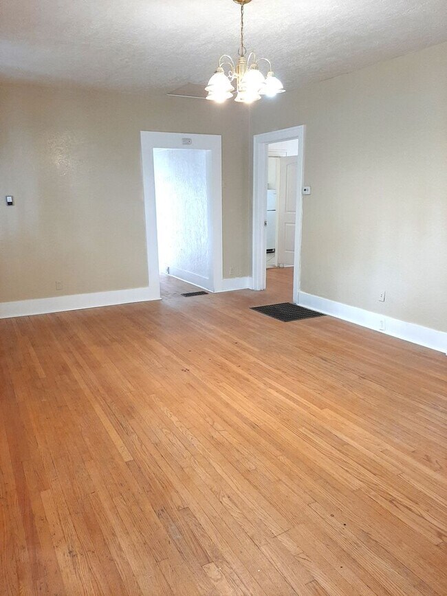 Building Photo - (2017 8th Ave)