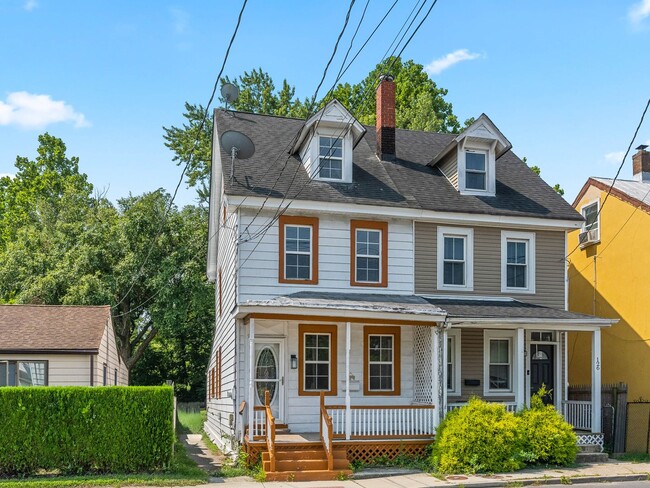 Building Photo - Beautifully Updated 3-Bedroom Home with Spacious Front Porch in Mount Holly