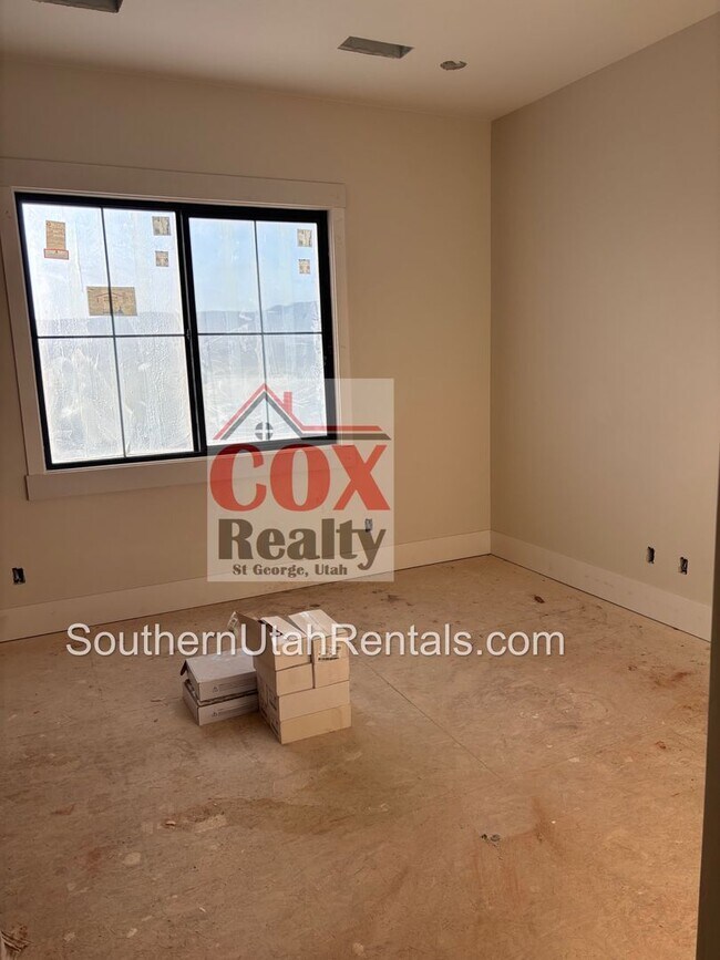 Building Photo - Gorgeous Washington Fields Home with 6 bed...