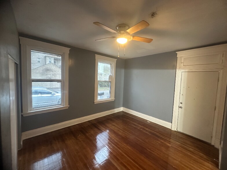 Building Photo - 789 Sedam St