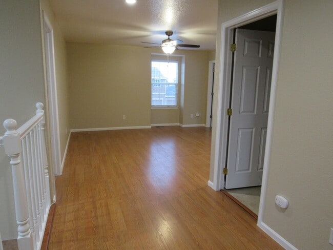 Building Photo - Spacious 4 bedroom plus loft in Brighton