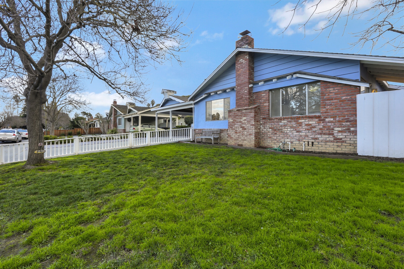 Front yard - 141 Kittoe Dr