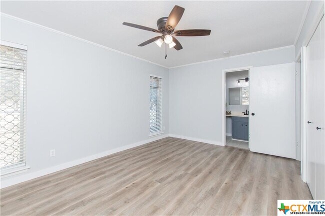 Building Photo - 1812 Southshore Spur