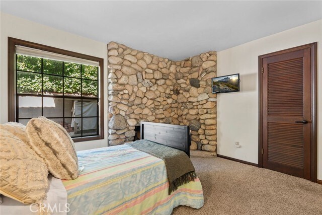 Building Photo - 887 Talisman Ln