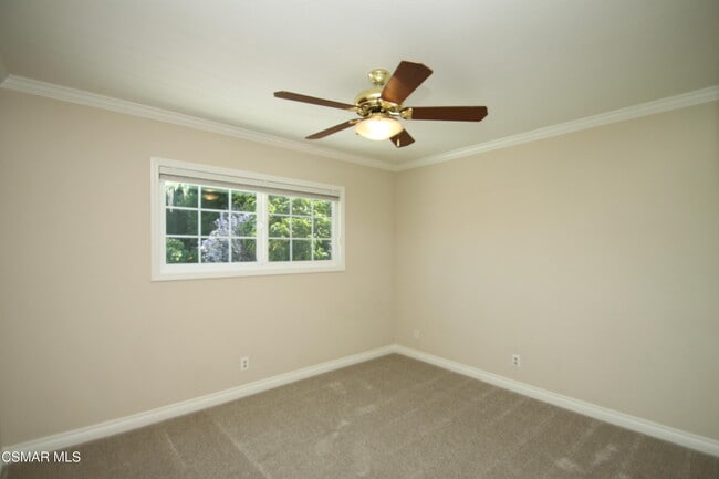 Building Photo - 186 Poplar Crest Ave