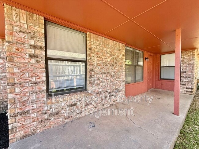Building Photo - 146 Barrett Pl