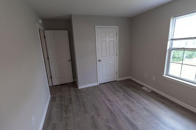 Building Photo - 4305 Derby Ridge Dr