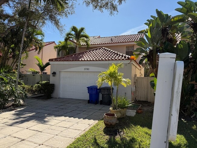 Building Photo - 3780 Amalfi Dr