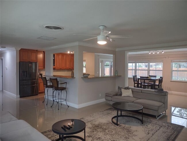 Building Photo - 2754 Renatta Dr