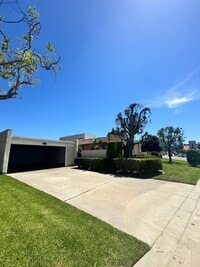 Building Photo - 17740 La Rosa Ln