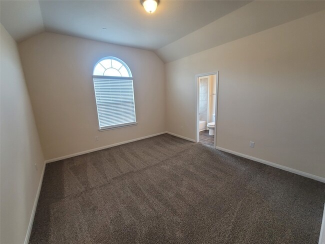 Building Photo - 2219 Bermuda Palms Dr