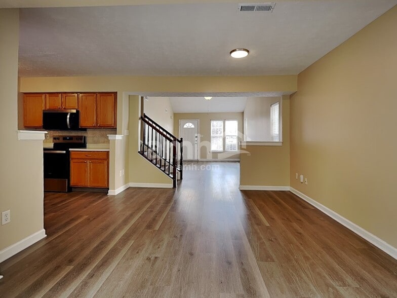 Building Photo - 530 Delaware Crossing