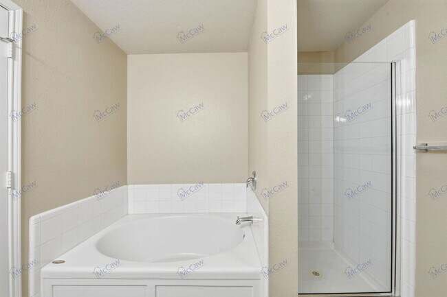 Building Photo - 9220 Monument Ct