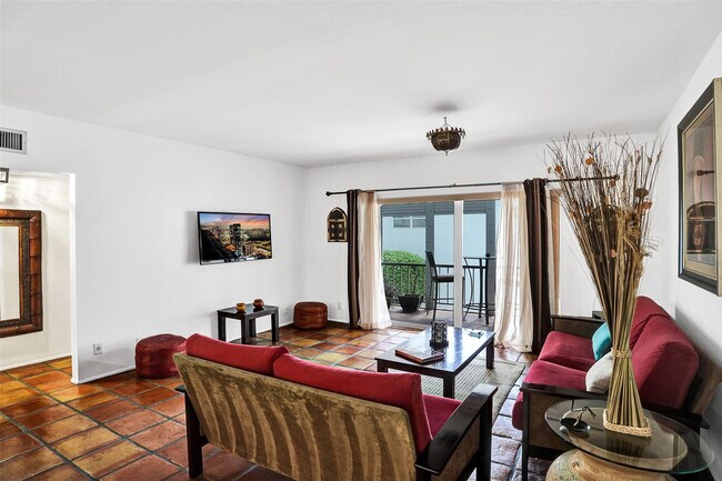 Building Photo - 1212 SE 2nd Ct