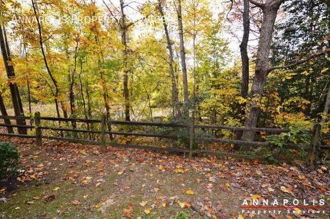 Building Photo - 631 Admiral Dr