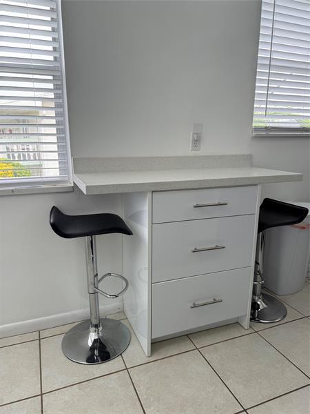 Building Photo - 144 Farnham F