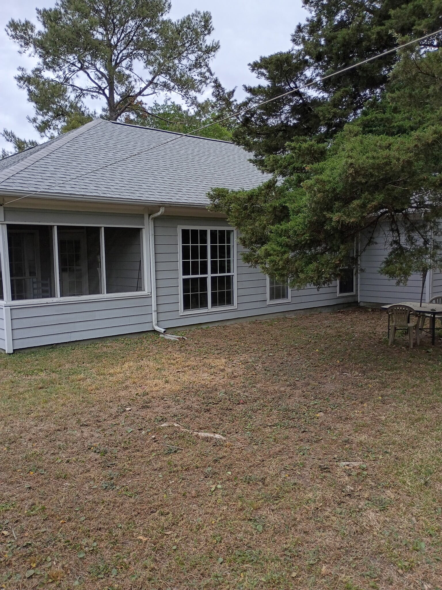 Building Photo - 1007 Handy St