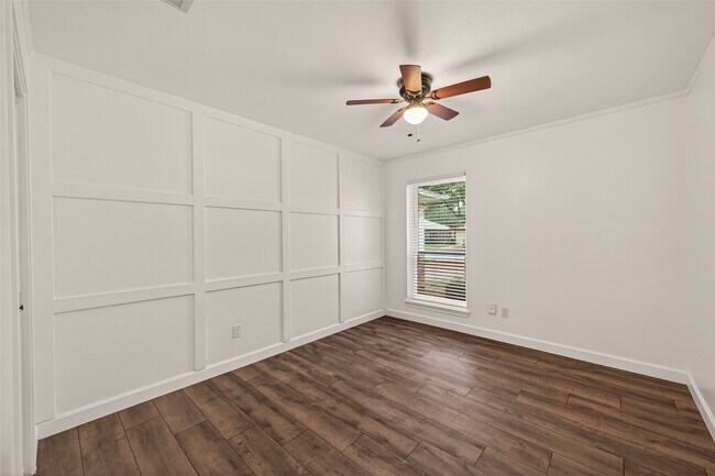 Building Photo - 5347 Lincoln Green Dr