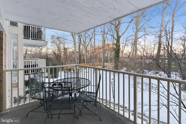 Building Photo - 2614 Fort Farnsworth Rd