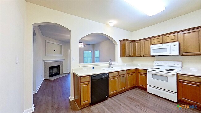 Building Photo - 308 Rinehardt St