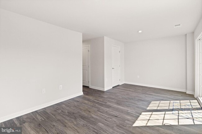 Building Photo - 36084 Fawn Ln