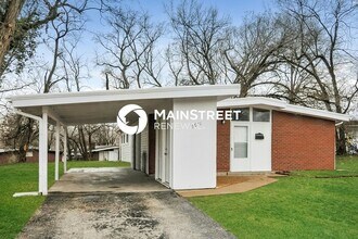 Building Photo - 3 Bedroom Pet-Friendly Home in St. Louis, ...