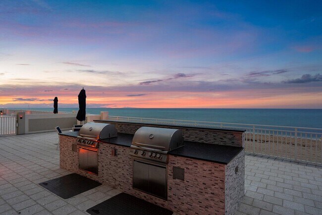 Building Photo - 4511 S Ocean Blvd