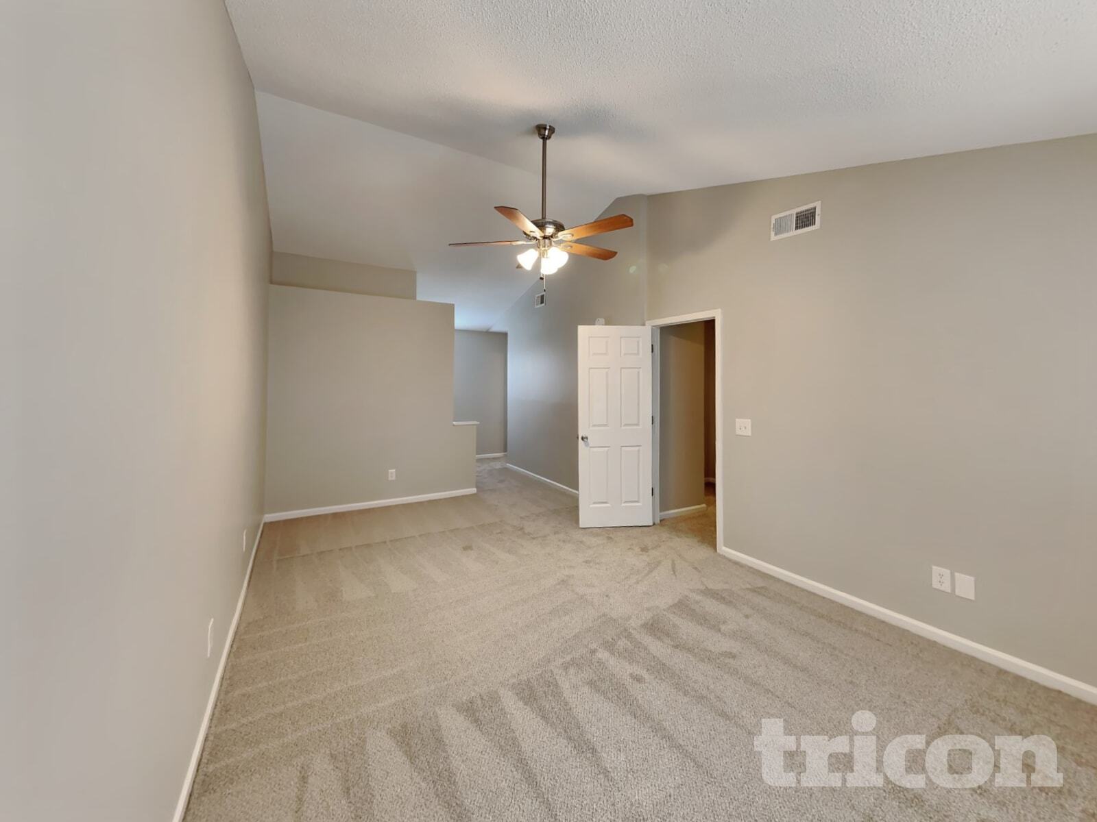 Building Photo - 5 Red Thorn Ct