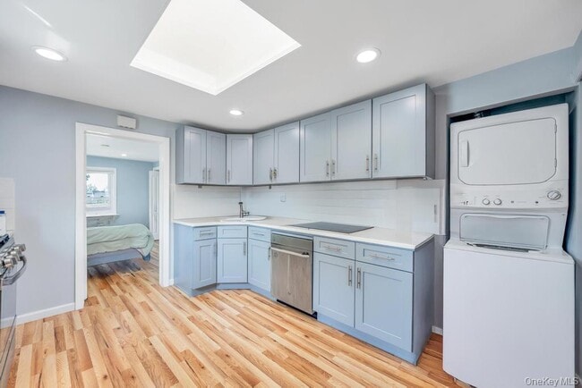 Building Photo - 10 Harrison Ave