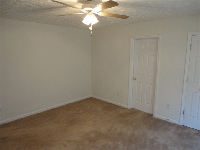 Building Photo - 9244 Sawgrass Dr