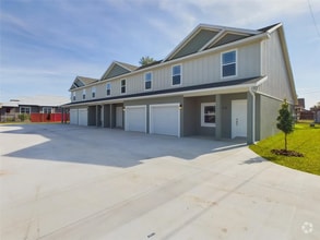 Building Photo - New Build - Quadplex - Bartow