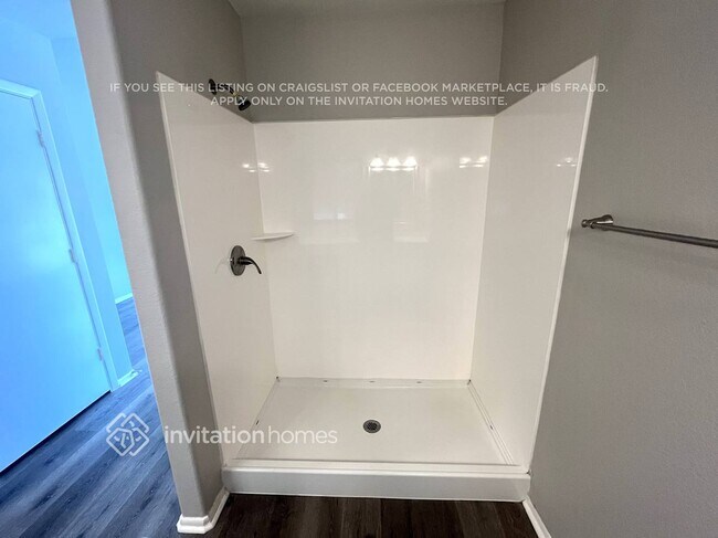 Building Photo - 8677 N 108th Ln