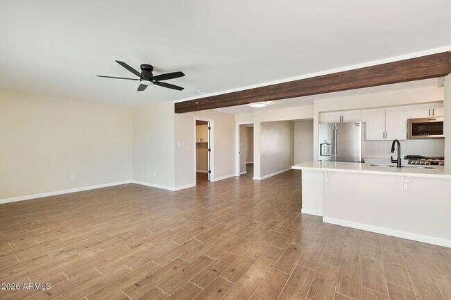 Building Photo - 539 W 17th St