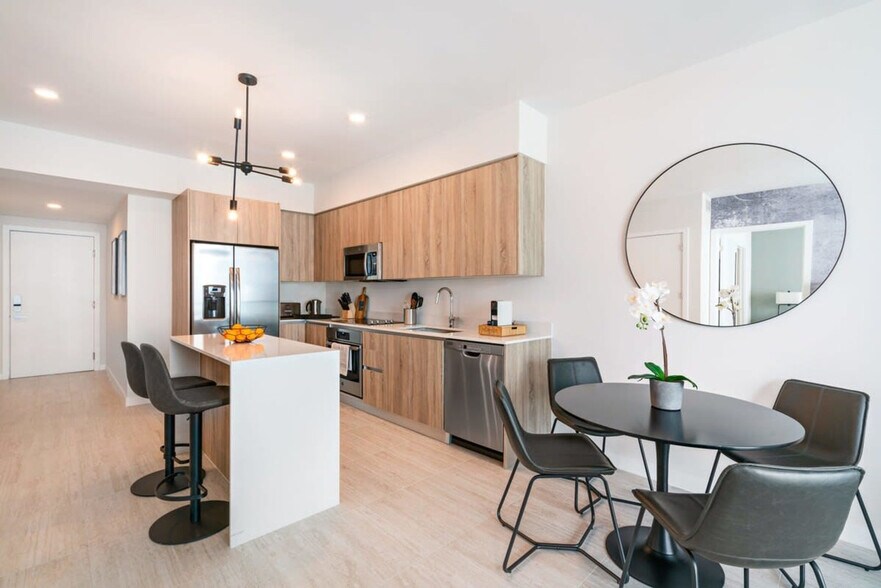 Building Photo - 3900 Biscayne Blvd