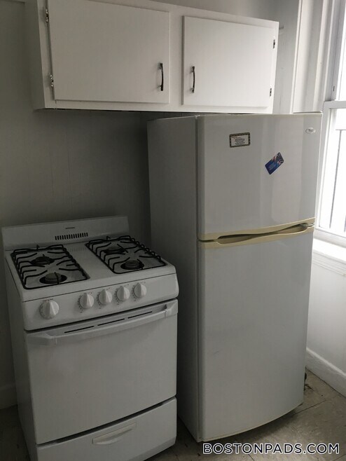 Building Photo - 1800 Commonwealth Ave