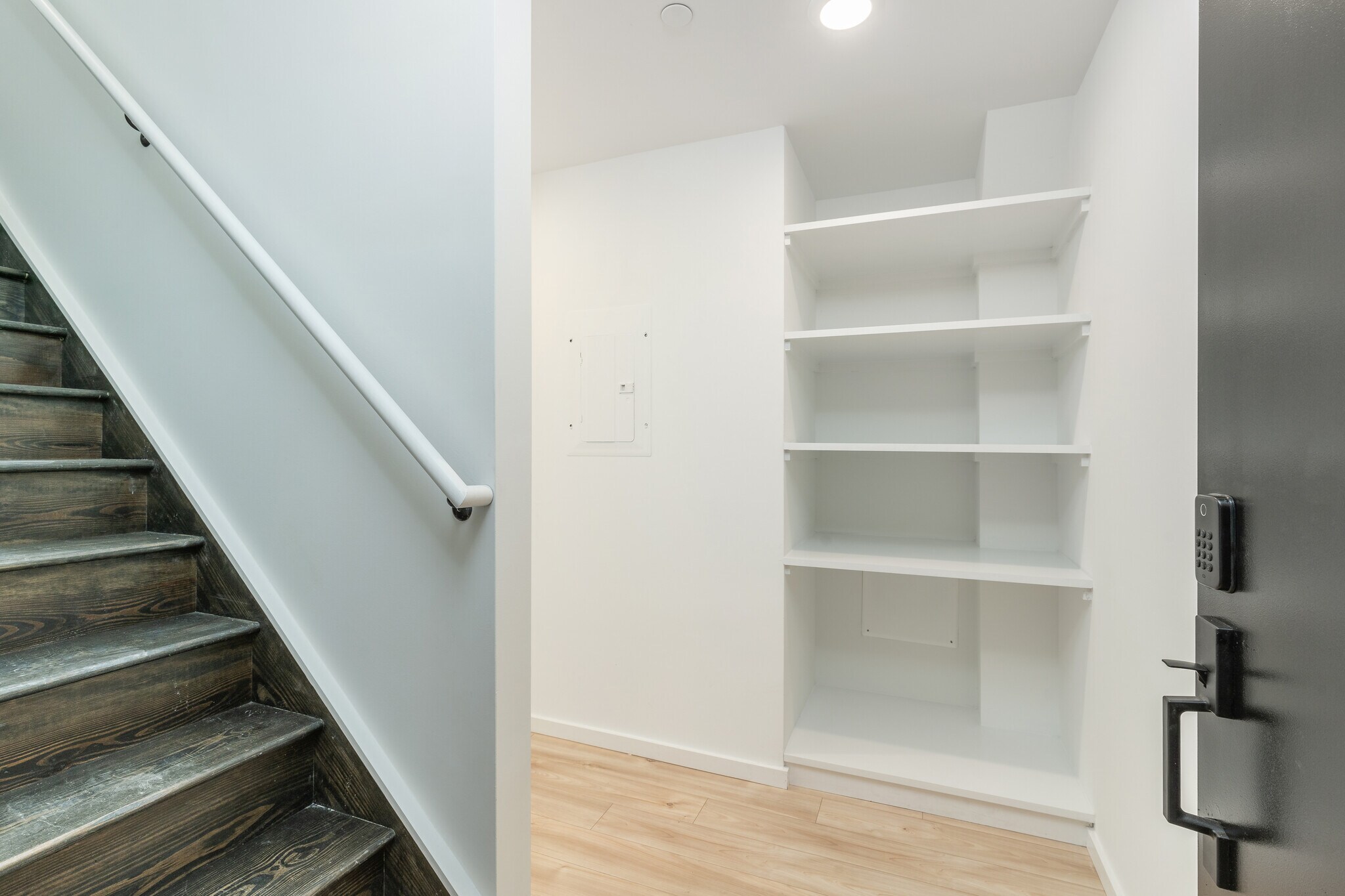 Building Photo - 1154 N Lee St