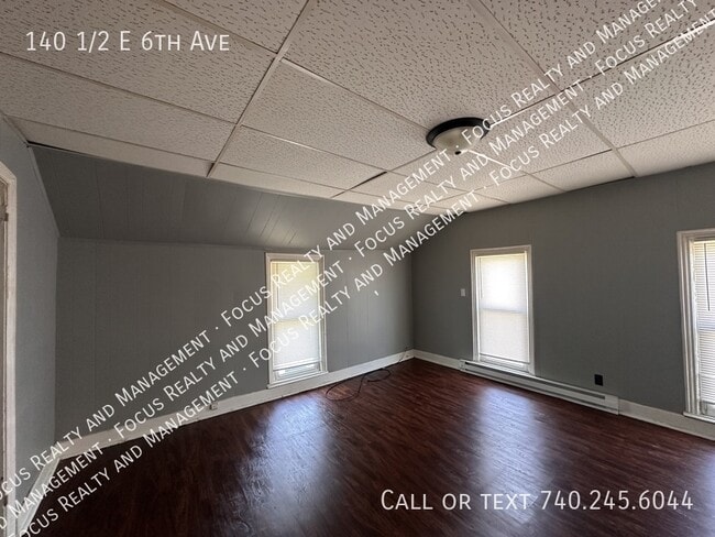 Building Photo - 140 1/2 E 6th Ave-